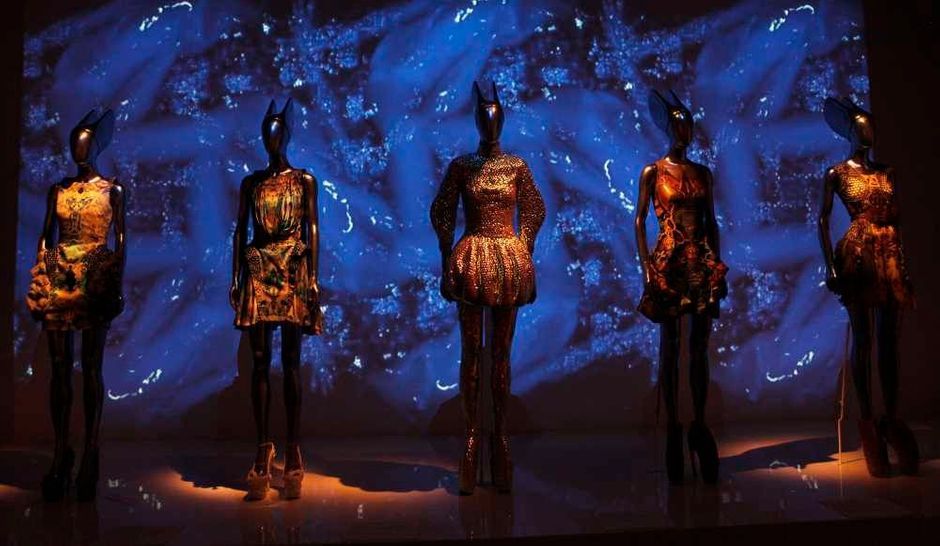 Alexander McQueen a électrisé le Met