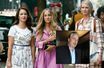 Kristin Davis, Sarah Jessica Parker et Cynthia Nixon sur le tournage de «And Just Like That» à New York en juillet 2021. En médaillon : Chris Noth à New York le 20 décembre 2021.