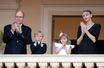 Le prince Albert II et la princesse Charlène de Monaco avec leurs enfants Jacques et Gabriella en juin 2020