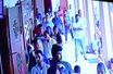 Une image de vidéo surveillance montrant l'un des suspects, à l'église Saint-Sébastien de Negombo, dimanche.