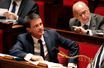 Manuel Valls à l'Assemblée nationale. Le livre révèle qu'il est notamment issu d'une famille de banquiers ruinés.