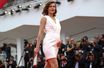 Stars et futures mamans : discrètes ou devant les objectifs? - Milla Jovovich, Eva Mendes, Mila Kunis...