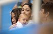 Le fils de Michael Phelps, Boomer, dans les bras de sa maman Nicole Johnson à Rio