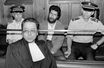 Jacques Vergès lors du procès de George Ibrahim Abdallah, l'activiste libanais finalement condamné pour terrorisme, en 1986.