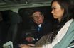 26 avril 2012, à Londres.  Le couple se rend à la Cour royale de justice  où Rupert Murdoch doit être auditionné  dans l’affaire des écoutes téléphoniques  du tabloïd anglais « News of the World »,  l’une de ses sociétés.