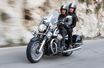 La Moto Guzzi California Touring, véritable déesse ex machina, est la Monica Bellucci de la moto.