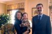 <br />
Bachar et Asma El-Assad en 2002, à Londres, avec leur fils, Hafez, 1 an à l'époque.