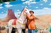 <br />
Jean-Luc Courcoult et son cheval dans le décor de « Rue de la Chute »