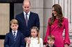 Le prince William, Kate Middleton et leurs trois enfants, George, Charlotte et Louis, lors du jubilé de platine d'Elizabeth II, le 5 juin 2022 à Buckingham.