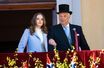 Le roi Harald V de Norvège au balcon du Palais royal à Oslo, avec sa petite-fille la princesse Ingrid Alexandra, deuxième dans l’ordre de succession, lors de la Fête nationale le 17 mai 2022