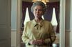 Imelda Staunton incarne Elizabeth II dans la saison 6 de "The Crown".
