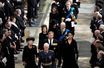 L'ex-reine Beatrix, le roi Willem-Alexander et la reine Maxima des Pays-Bas, la reine Silvia et le roi Carl XVI Gustaf de Suède, la reine Margrethe II de Danemark, la reine Letizia et le roi Felipe VI d'Espagne, la reine Mathilde et le roi des Belges Philippe dans l'abbaye de Westminster, le 19 septembre 2022
