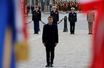 Emmanuel Macron a présidé vendredi à Paris la cérémonie de commémoration du 104e anniversaire de l'Armistice de 1918, avant un déjeuner à l’Élysée avec des porte-drapeaux, commissaires de la Flamme du soldat inconnu et présidents d'associations d'anciens combattants.<br />