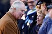 Le roi Charles III visite l'hôtel de ville de Luton, où il rencontre des dirigeants communautaires et des organisations bénévoles, le 6 décembre 2022.