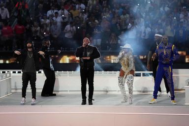 Eminem, Snoop, Dre, Mary J. Blige et Kendrick Lamar font le show au Super Bowl