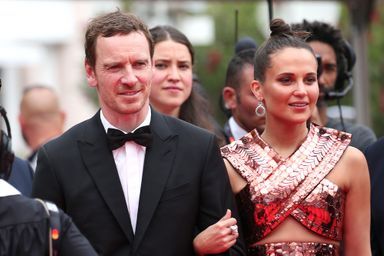 Michael Fassbender et Alicia Vikander en mai 2022 à Cannes.
