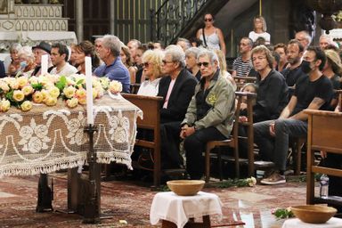 Obsèques de Dani : l'émotion de ses fils, soutenus par Cali, Gérard Lanvin et Mathilde Seigner