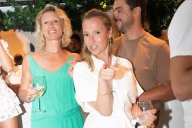 Alexandra et Audrey Lamy, M. Pokora et Christina Milian… Soirée de folie à Saint-Tropez