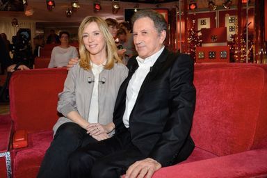 Léa et Michel Drucker à «Vivement dimanche », sur France 2, le 21 décembre 2015.