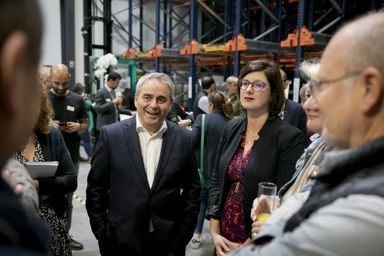 Visite de l’usine de France Cake Tradition avec la maire de Tourcoing, Doriane Bécue, le 22 septembre.