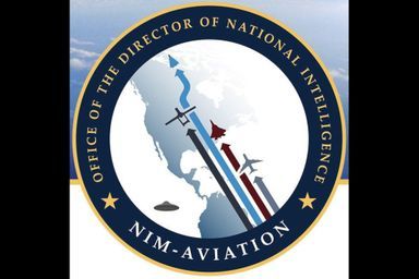 Le logo de la National Intelligence Manager-Aviation (NIM-A) où, figure, en bas à gauche, une soucoupe volante.