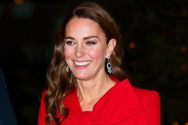 Kate Middleton arrive à l'abbaye de Westminster pour le concert Together At Christmas, le 8 décembre 2021.