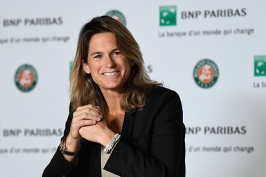 Amélie Mauresmo lors d'une conférence de presse à Roland Garros en décembre 2021.