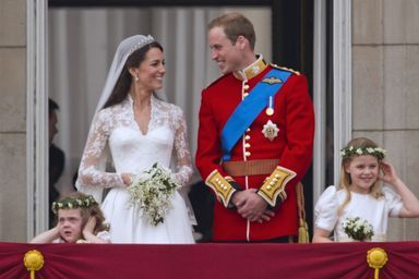 Le prince William et Kate Middleton le jour de leur mariage, au balcon de Buckingham, le 29 avril 2011 à Londres.