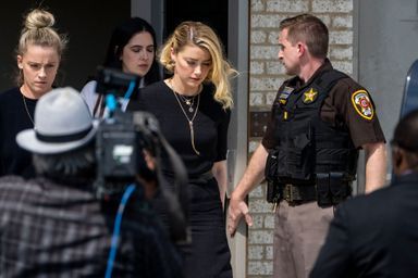 Amber Heard à la sortie du tribunal le 1er juin 2022.