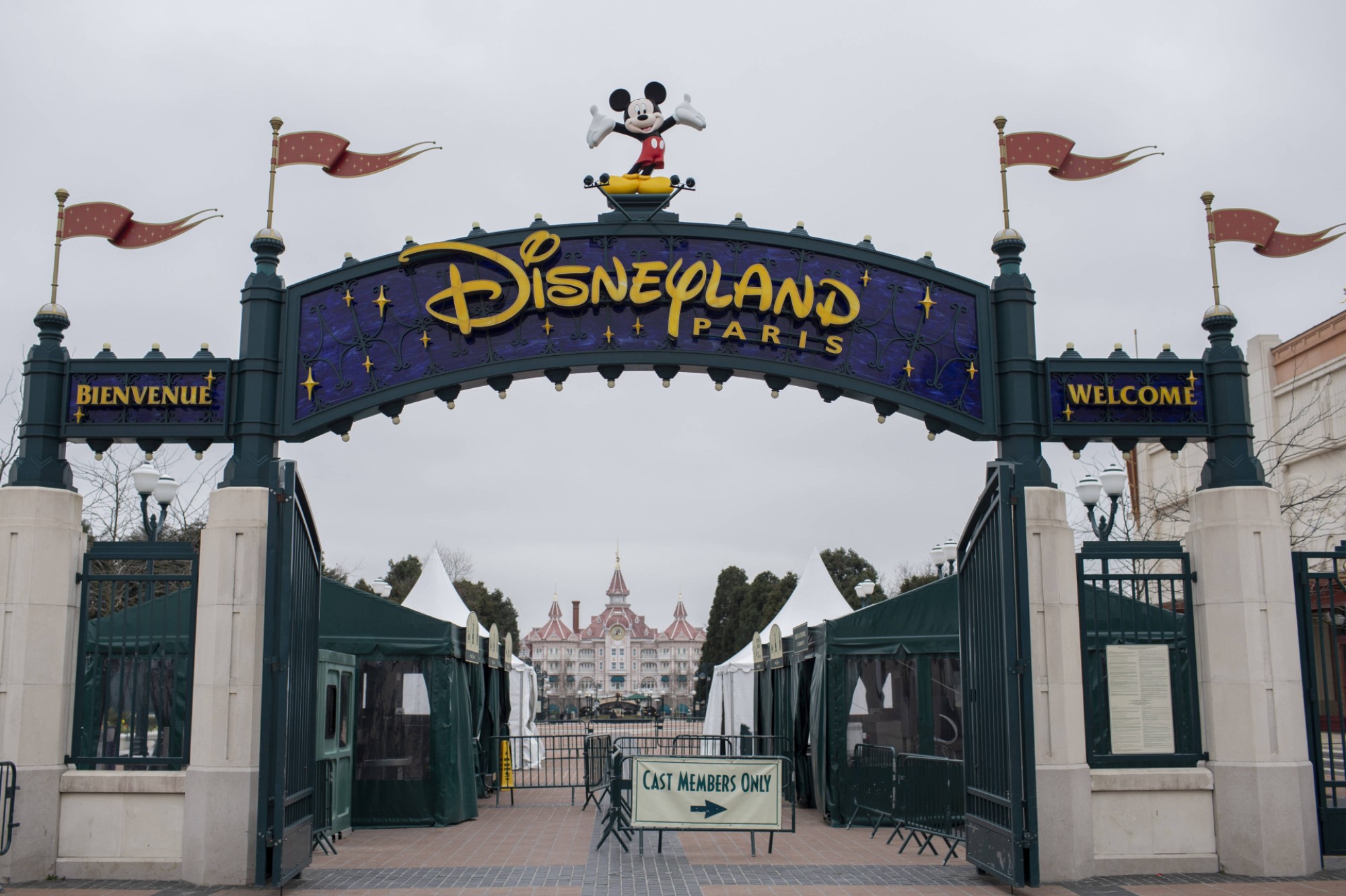 Disneyland Paris va accueillir un grand centre de vaccination contre le