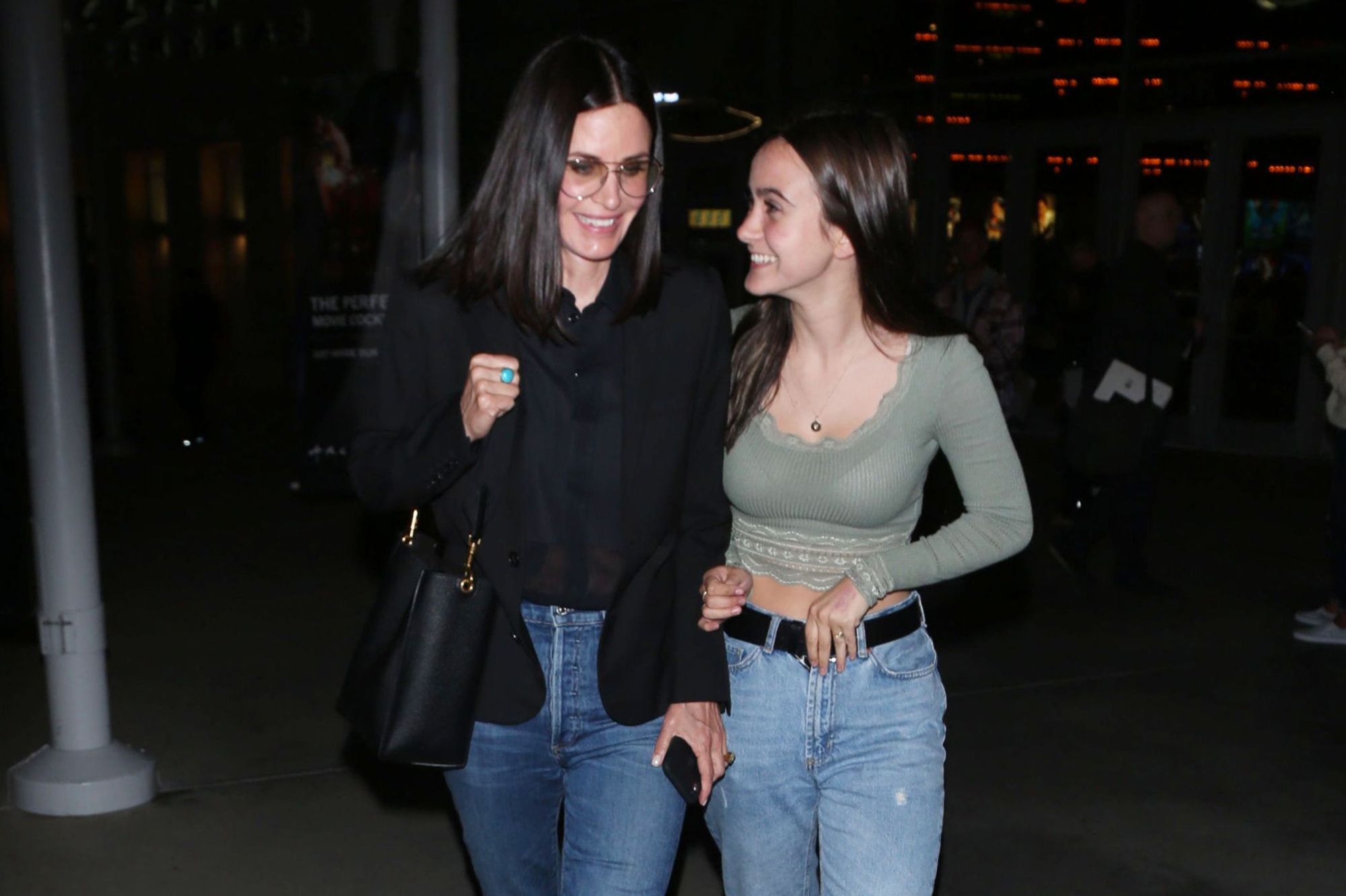 Courteney Cox et sa fille Coco Arquette interprètent une chanson de