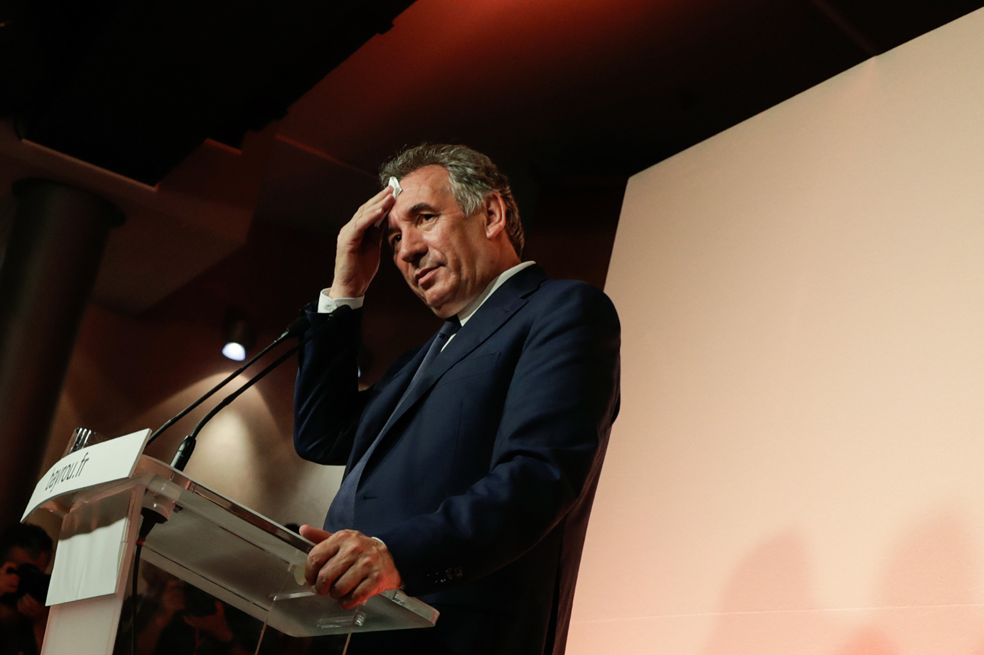 Affaires Du Modem : François Bayrou Ne Veut Pas "exposer" Le Gouvernement