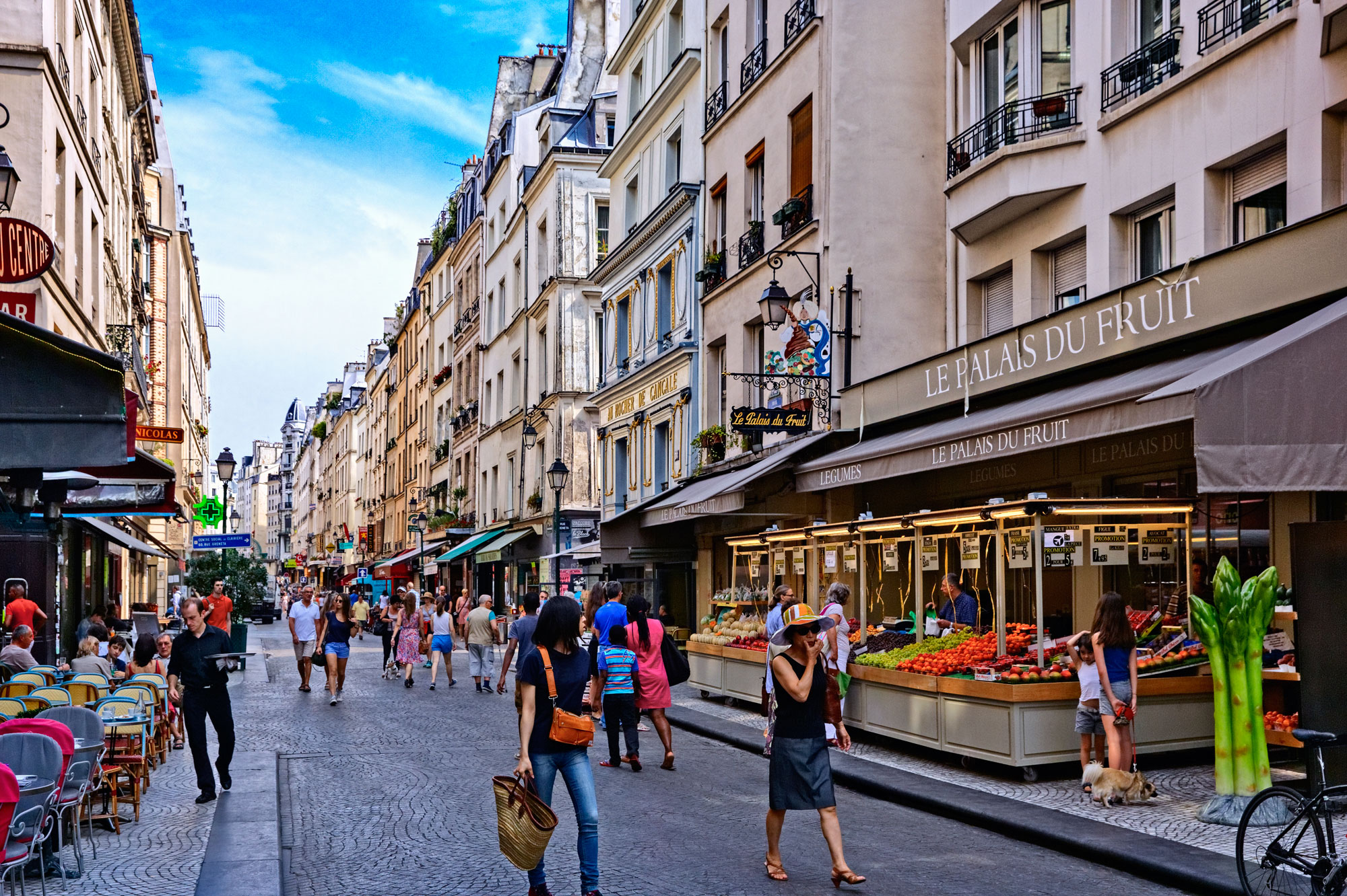Gastronomie - Le charme intemporel des marchés parisiens 