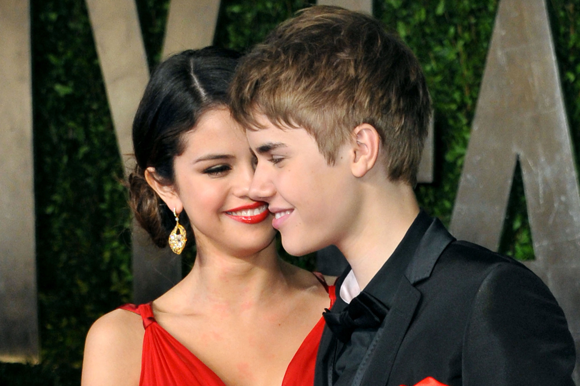 Ils Sont à Nouveau En Couple Justin Bieber Pour L Amour De Selena Gomez