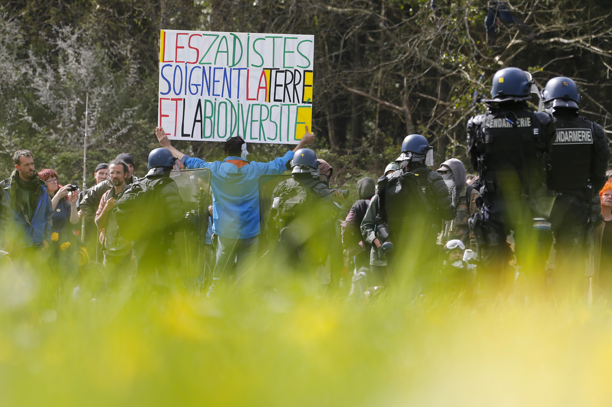 Début d'une deuxième opération d'expulsion sur la ZAD de NotreDamedes
