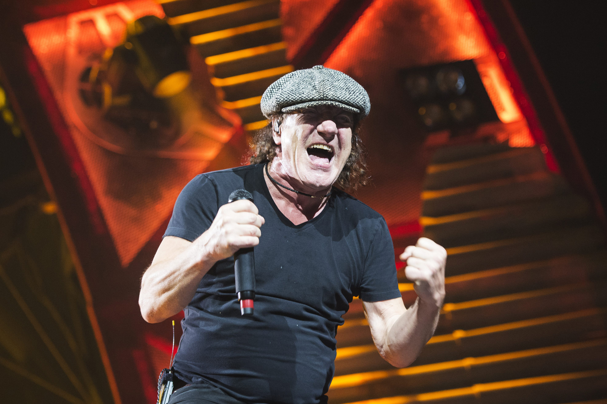 Le chanteur d'AC/DC Brian Johnson fait la sourde oreille