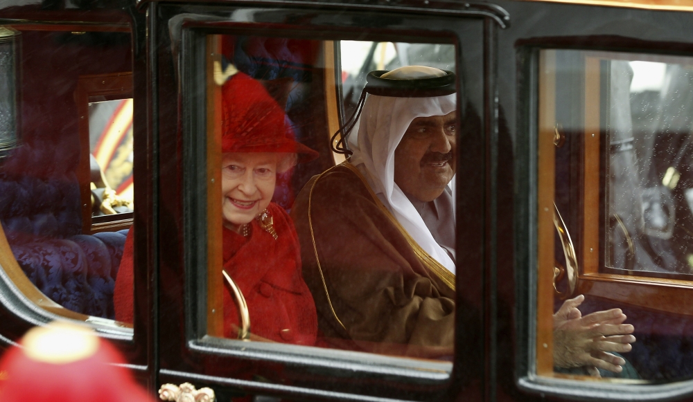 La Reine Elisabeth reçoit l'émir du Qatar