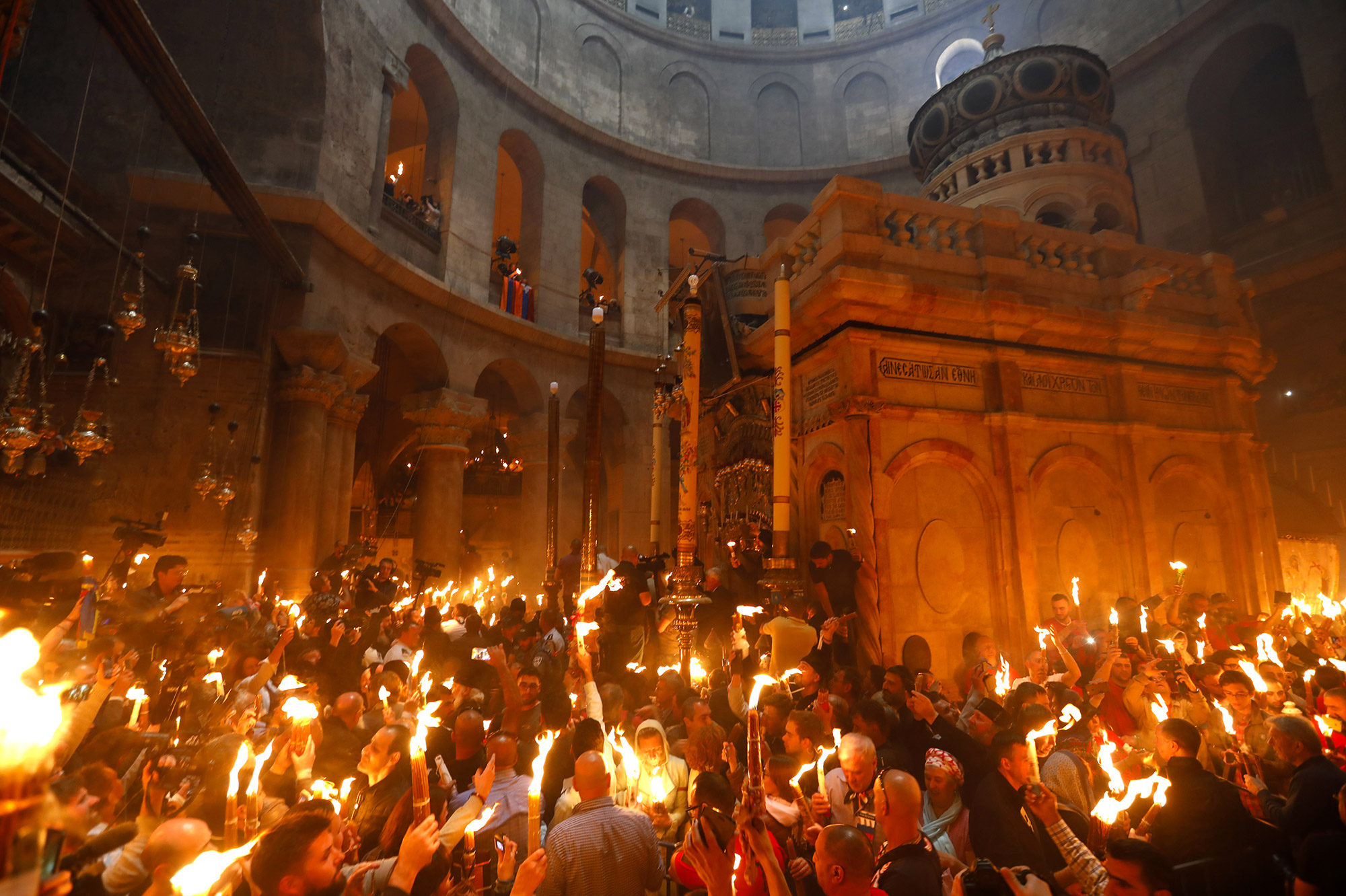 Les Chr Tiens C L Brent P Ques J Rusalem   Les Chretiens Celebrent Paques A Jerusalem 