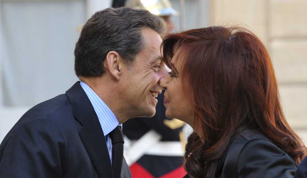 Kirchner-Sarkozy: petit déjeuner entre amis