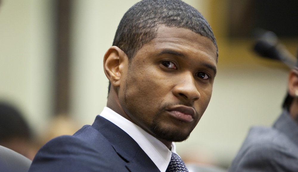 https://resize-parismatch.lanmedia.fr/var/pm/public/media/image/2022/03/21/05/Usher-a-nouveau-celibataire.jpg?VersionId=EHvaZ4Br03qo4DkCjUcIGvbiQ_GIsRmv