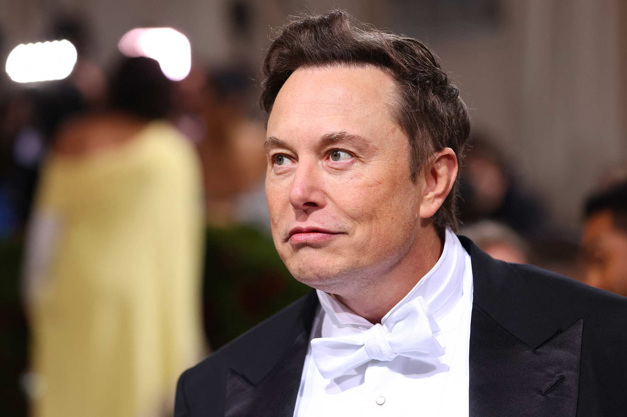 Elon Musk rejette des accusations d'agressions sexuelles, évoque un complot