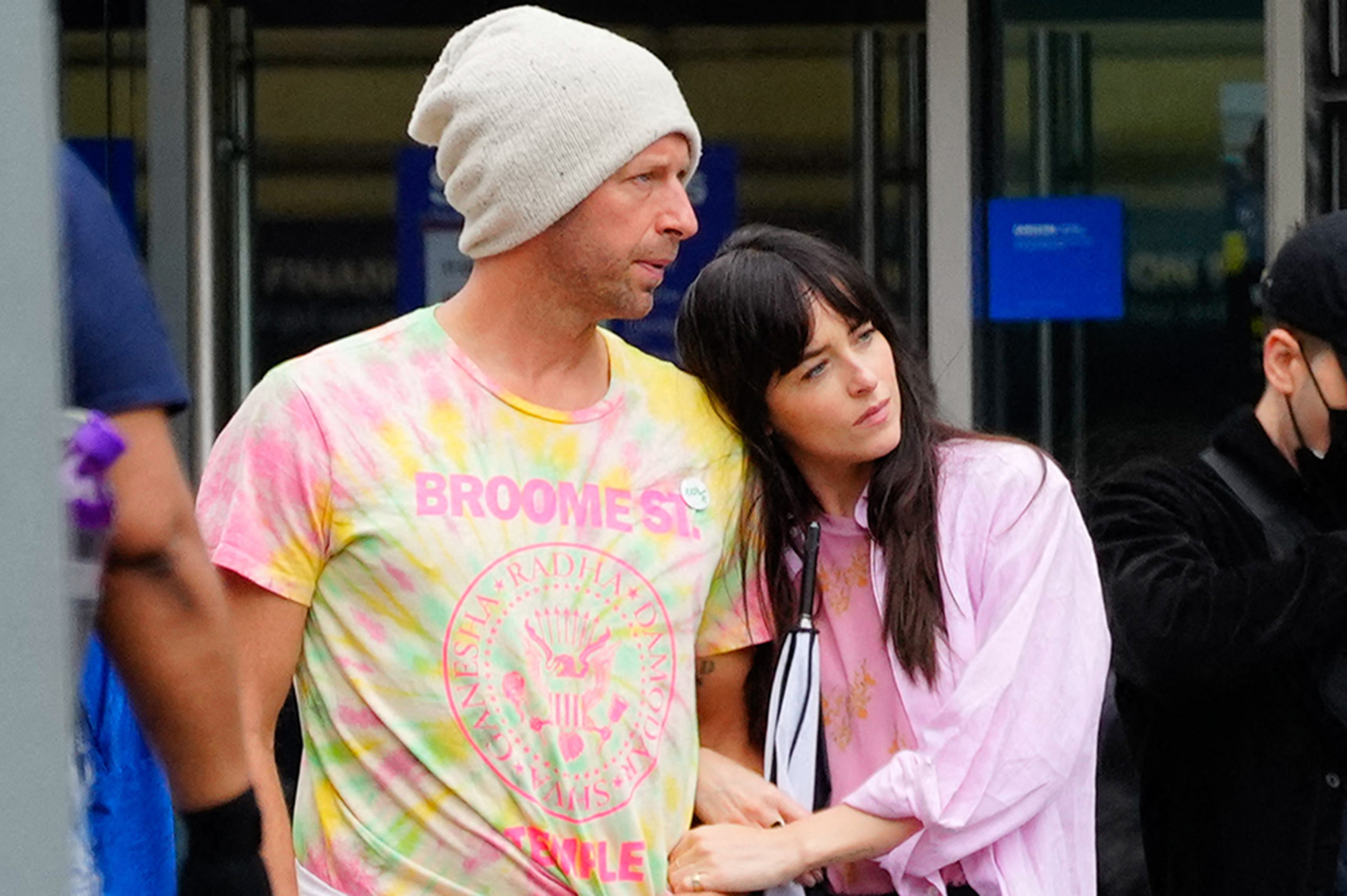 Chris Martin et Dakota Johnson, rare sortie en amoureux à New York