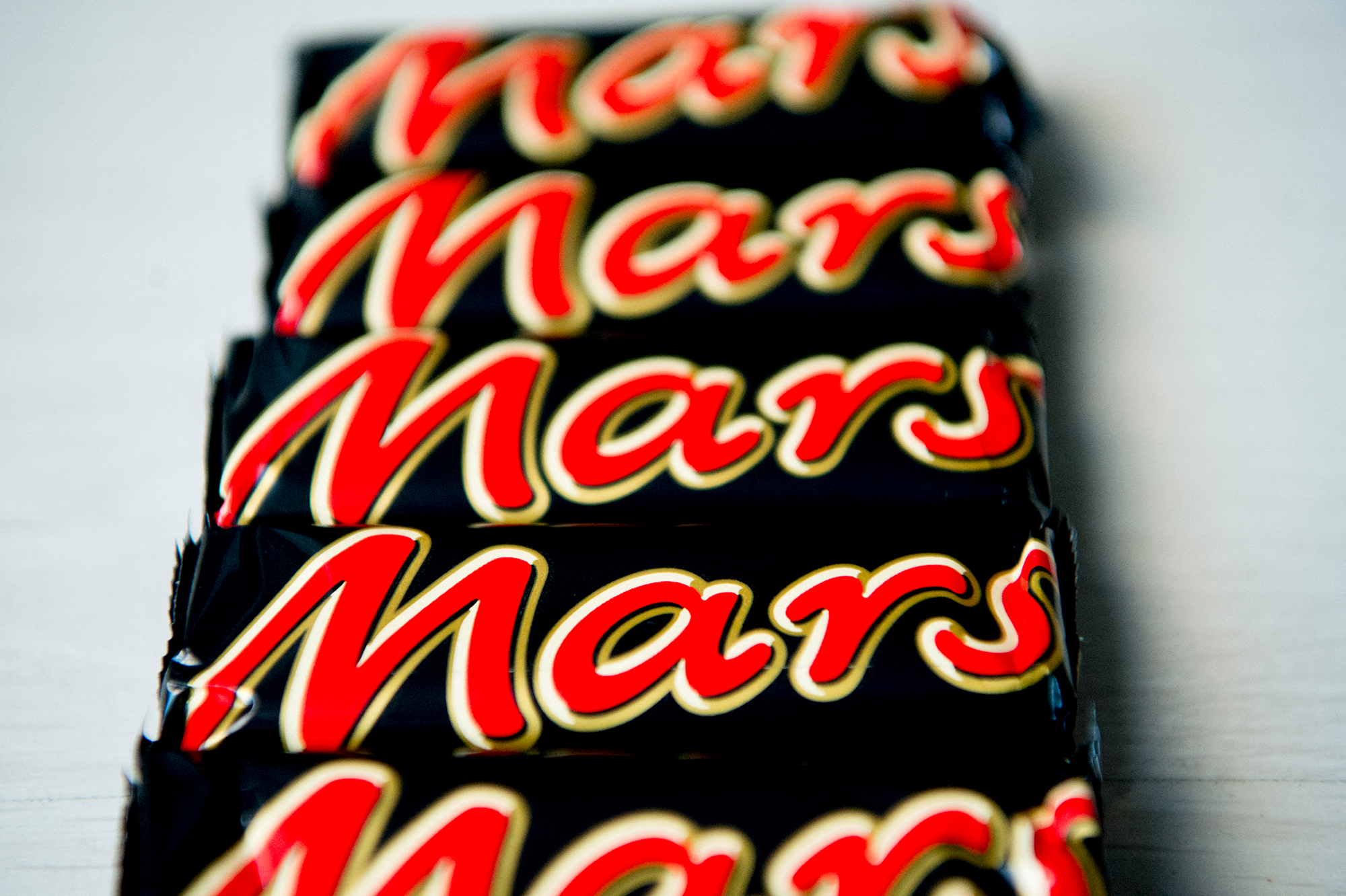 Deux employés de Mars ont failli mourir après être tombés dans une cuve géante de chocolat