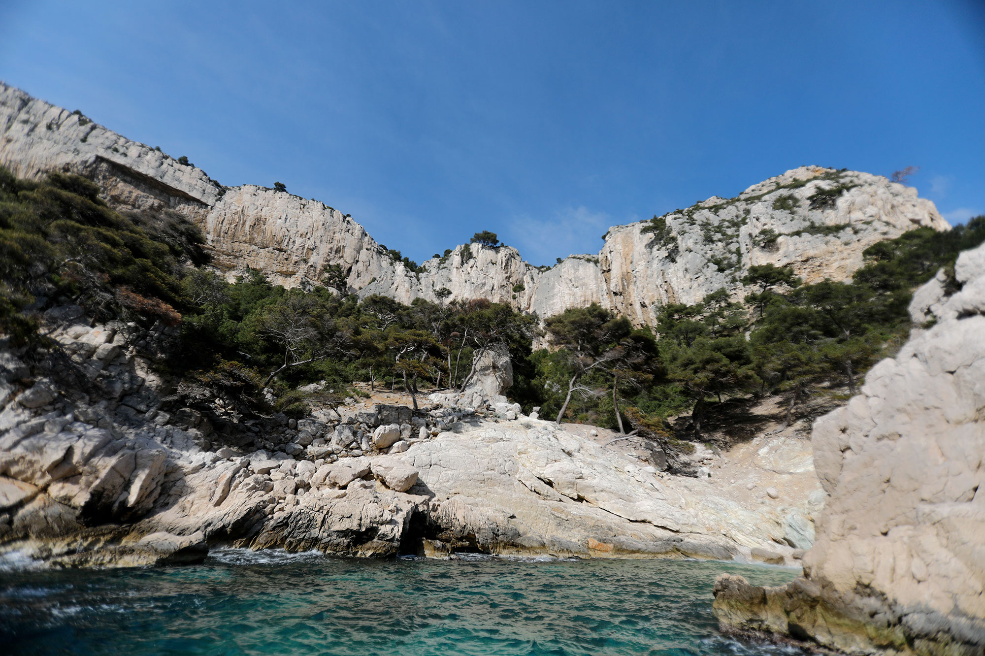 Réservation obligatoire pour se baigner dans certaines calanques de Marseille, une première