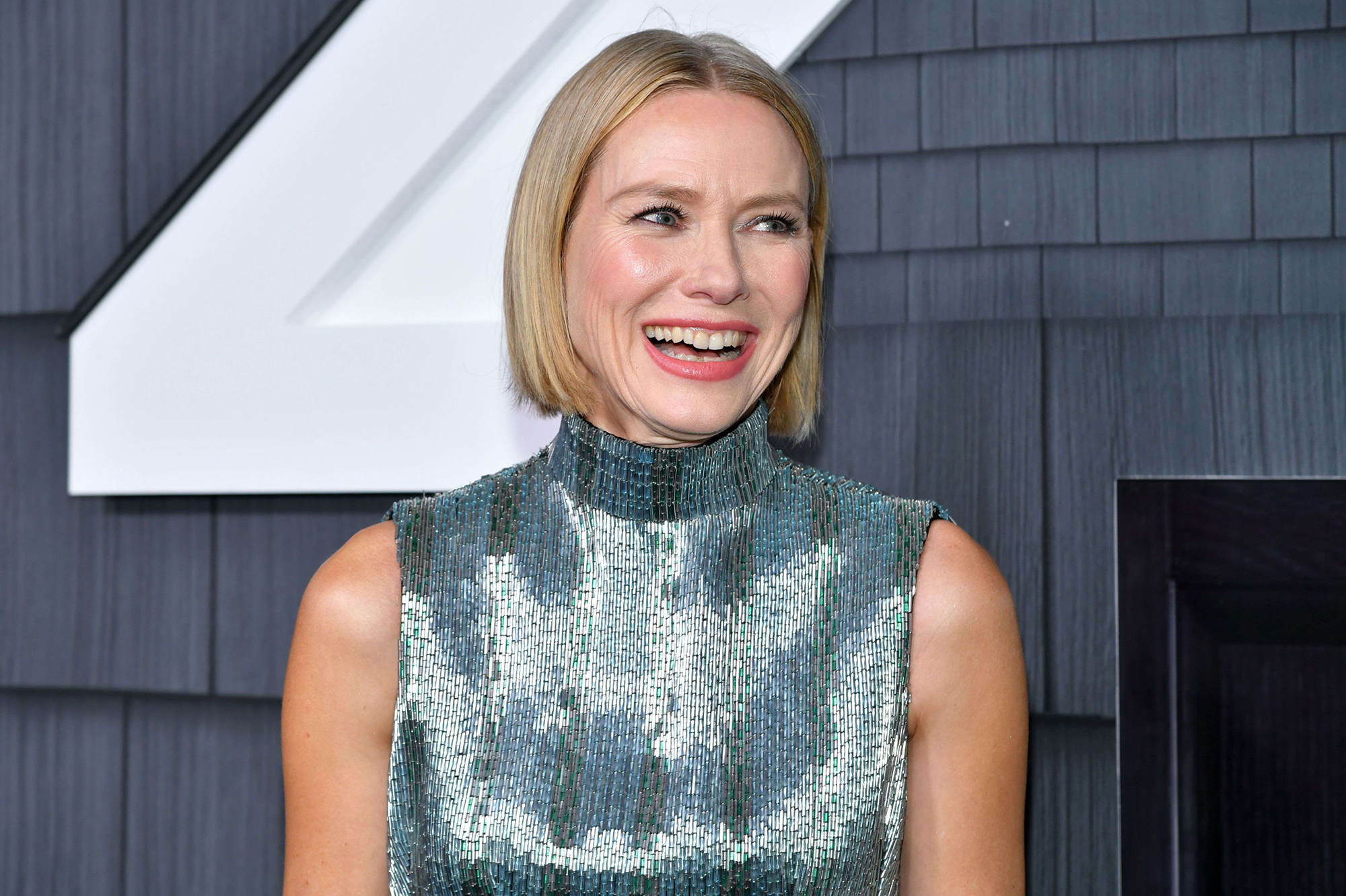 Naomi Watts Scintillante à L'avant-première De «The Watcher»