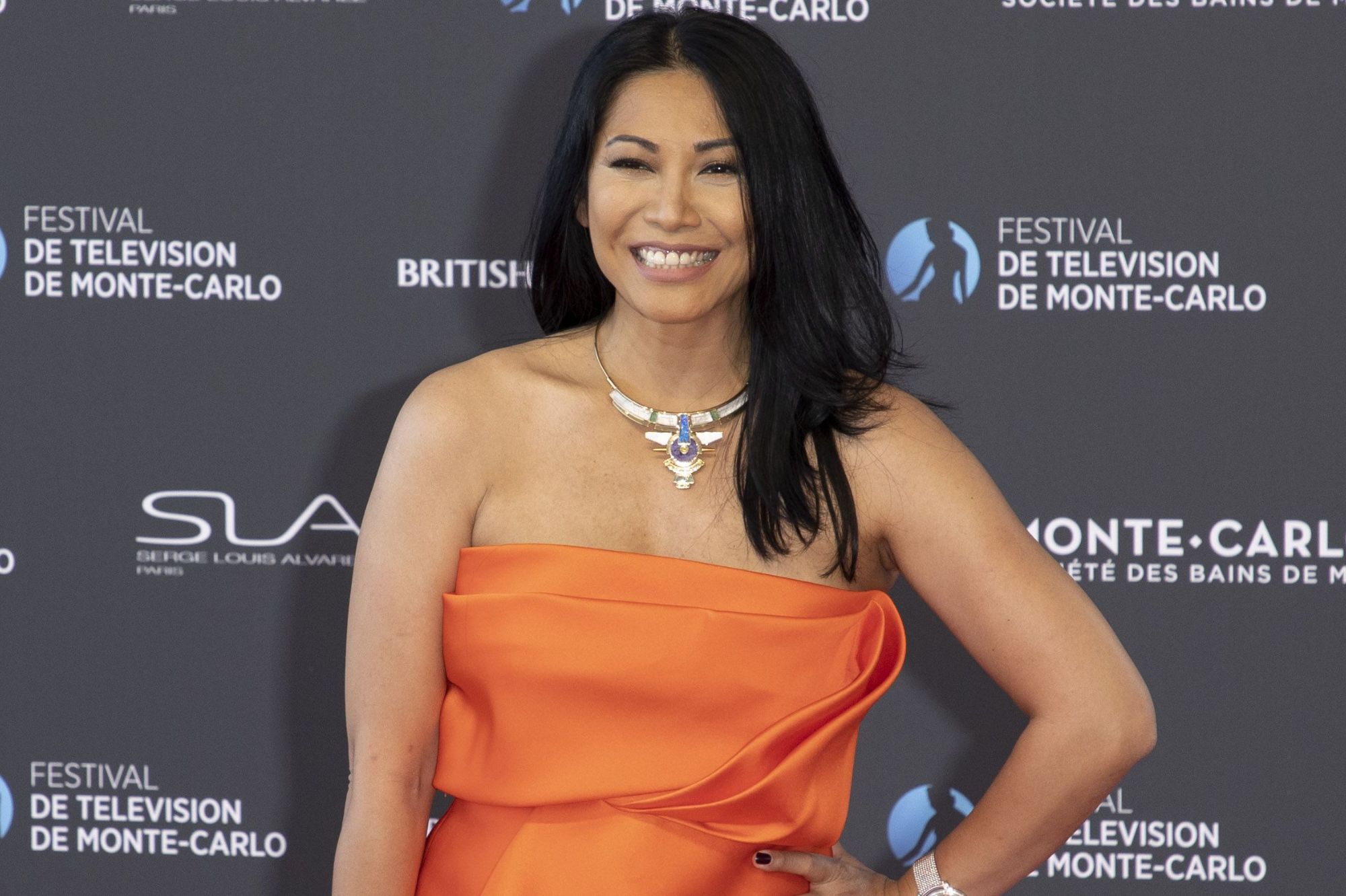 Anggun Mom Diving Into The Photo Album Of Her Daughter The Pretty Kirana Celebrity Gossip News