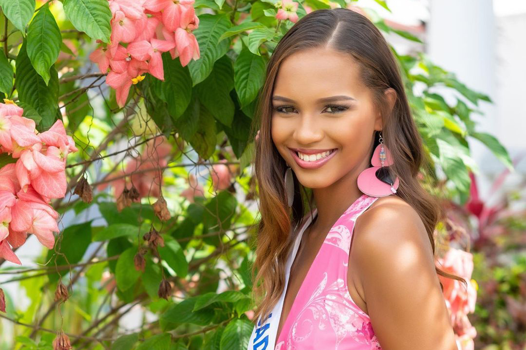 Miss Guadeloupe 2022 : Indira Ampiot Vise La Couronne De Miss France ...