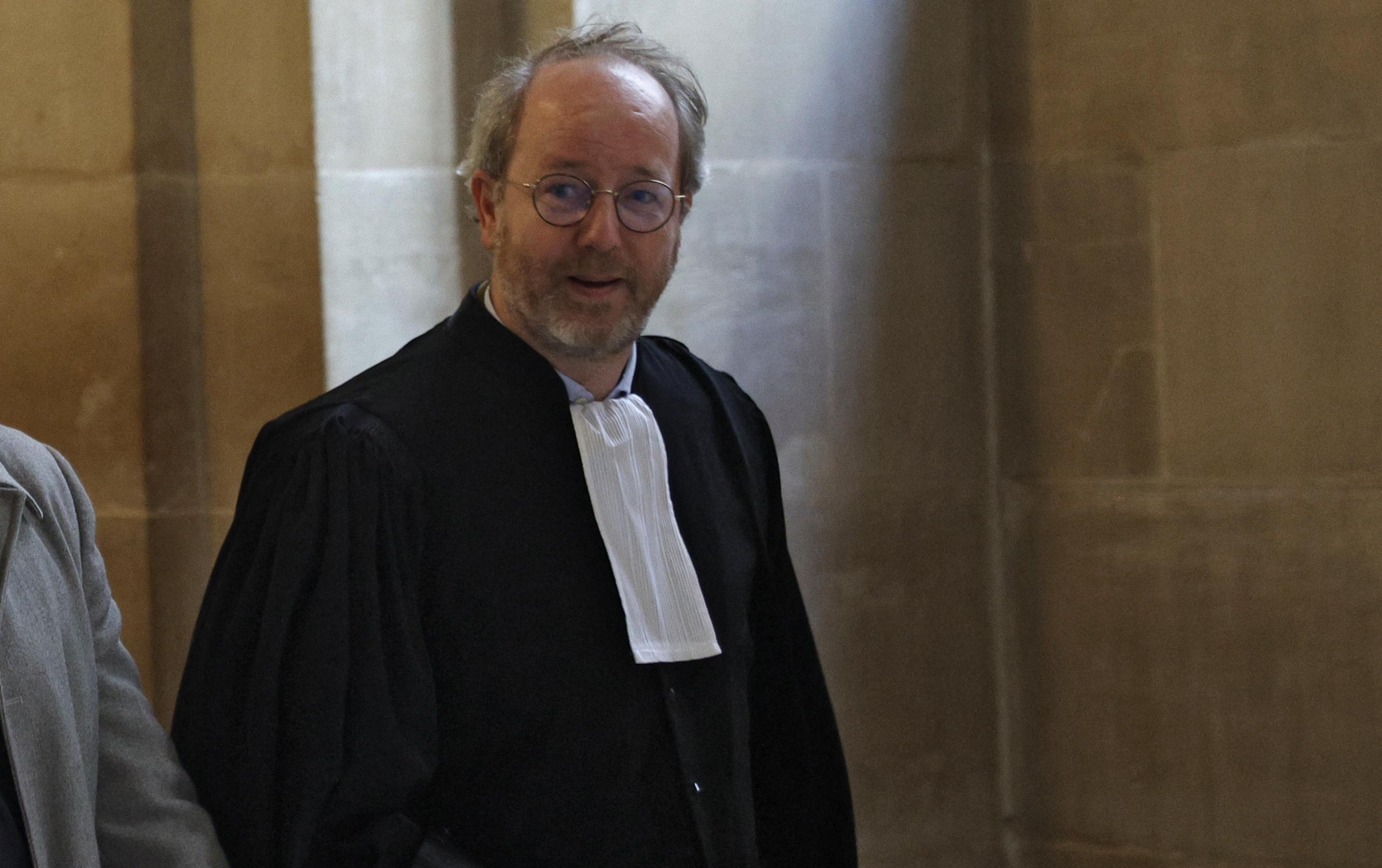 https://resize-parismatch.lanmedia.fr/var/pm/public/styles/paysage/public/media/image/2025/05/16/20/afp_20250513_46fn3u6_v1_highres_franceusjusticetrialrobberykardashian-1.jpg?VersionId=.9smvEMkt8nXVnwCDnJNyTHkbcITPwD5